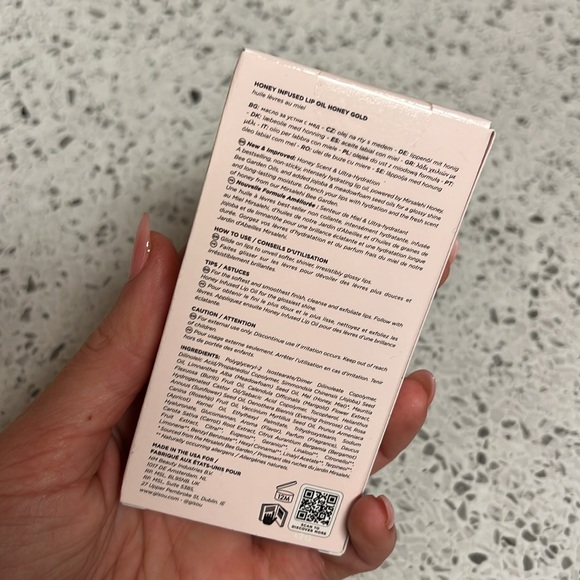 Gisou Lip Oil - Picture 2 of 4